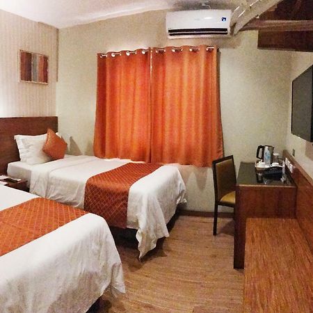 Coron Soleil Express Hotel Ngoại thất bức ảnh