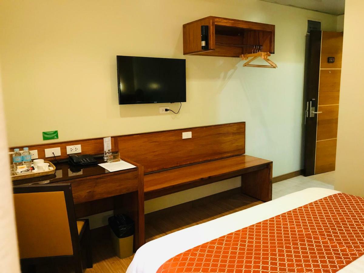 Coron Soleil Express Hotel Ngoại thất bức ảnh